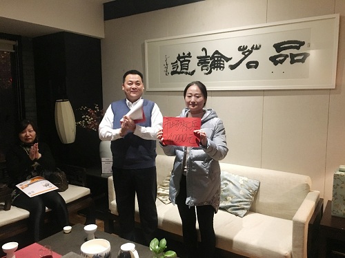 “天上不会掉馅饼，撸起袖子加油干” ——2017年度TST营销中心表彰大会
