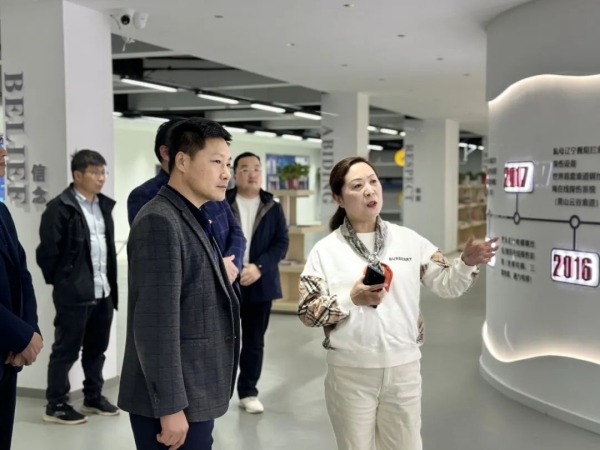 【公司动态】洛阳市科技局领导一行莅临丝瓜视频污片免费观看考察调研