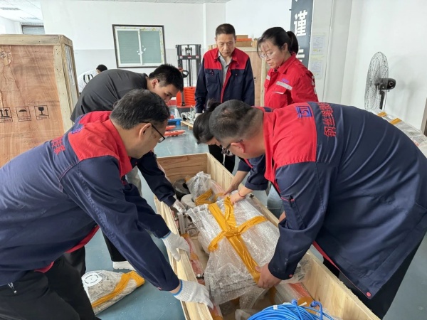 破暑前行，全员冲刺，铸就丝瓜视频污片免费观看新速度！